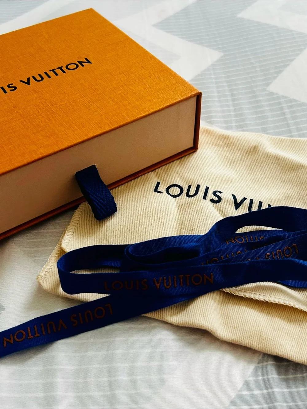 Louis Vuitton Small Gift Box + Dust Bag + Ribbon | Compact Wallet Packaging